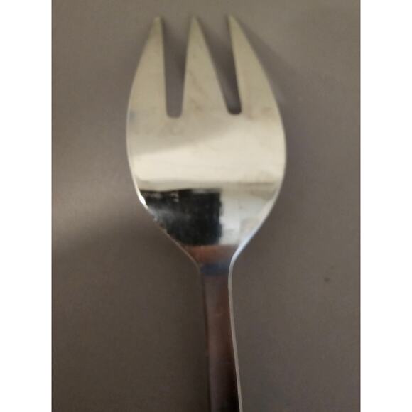 Cambridge Stainless Steel 9" (inch) Serving Fork - Silver, China - Picture 6 of 6